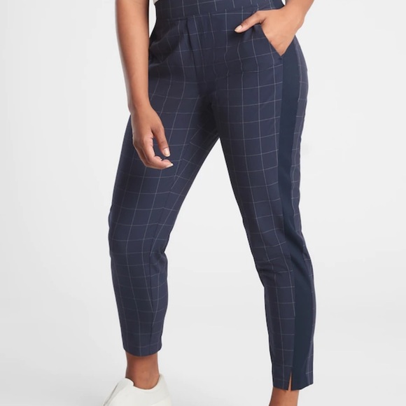 ATHLETA - Picture 1 of 2